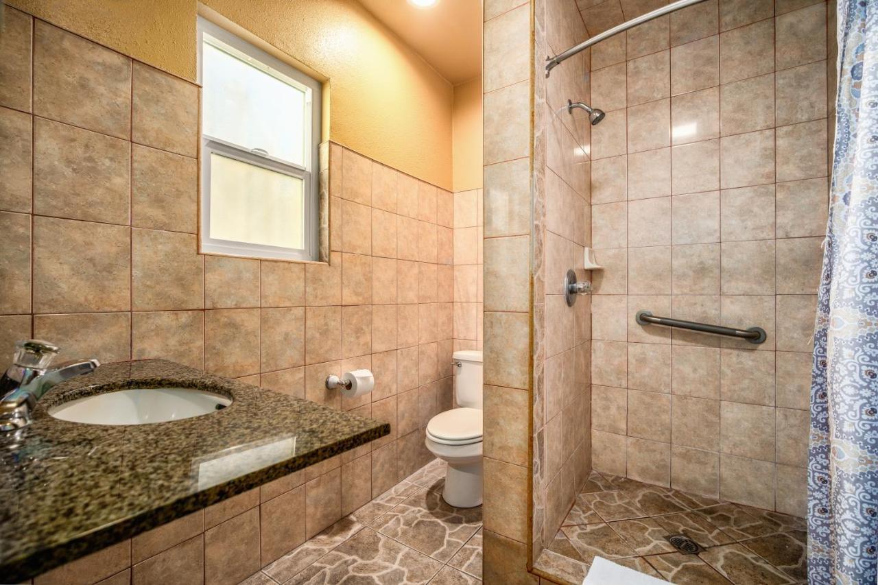 Geneva Motel Inglewood Ngoại thất bức ảnh