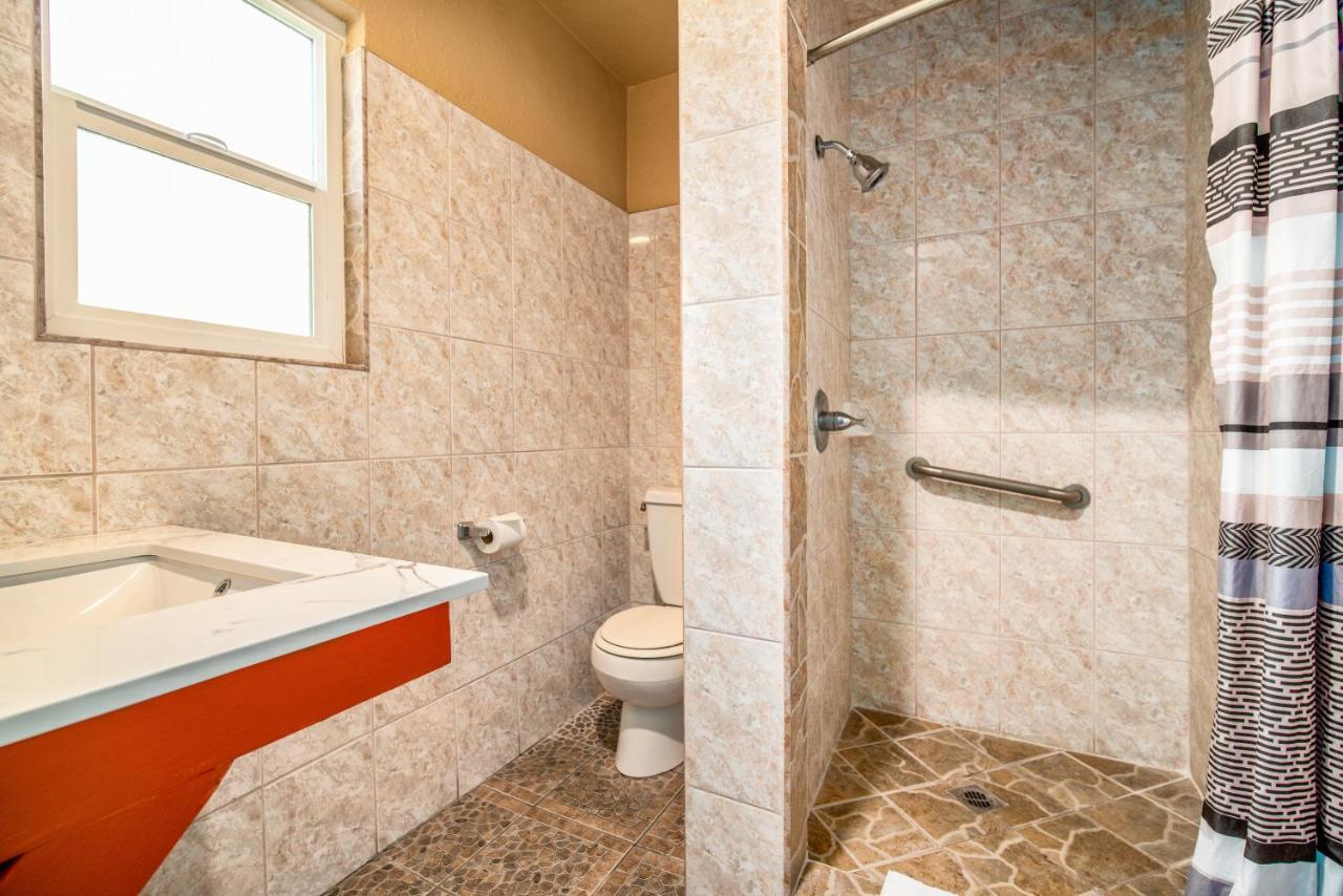 Geneva Motel Inglewood Ngoại thất bức ảnh